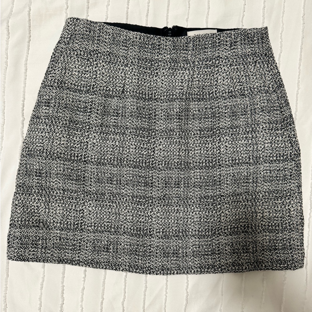 Aritzia Babaton skirt